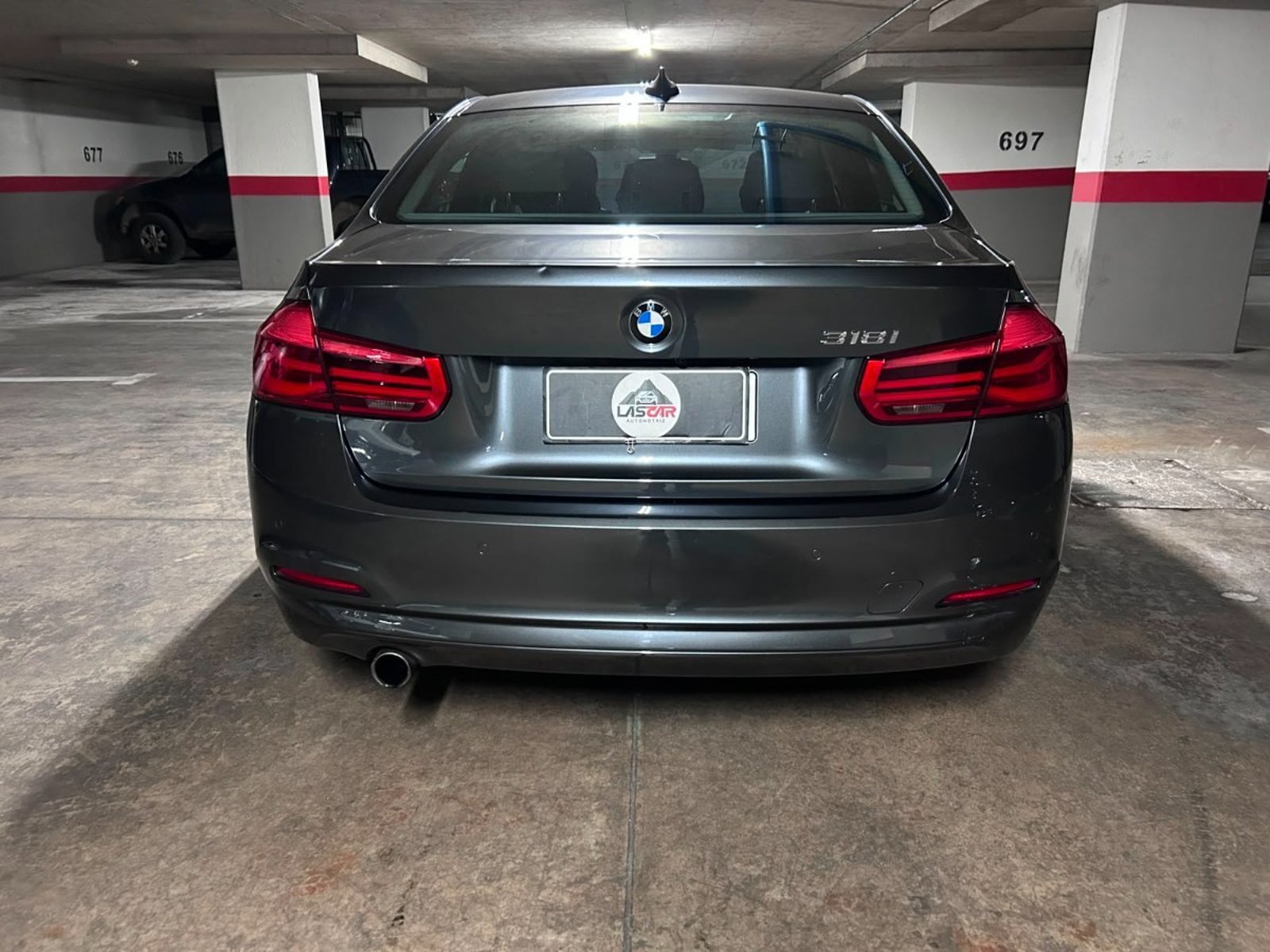 BMW 318I Luxury 1.5 AT 2017 - Imagen 5 de 10