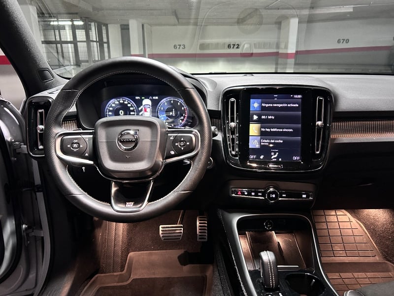 Volvo XC40 T5 AWD R-DESIGN 2019 - Imagen 10 de 10