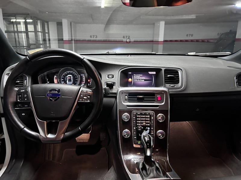 Volvo S60 CROSS COUNTRY D4 AWD LIMITED 2018 - Imagen 9 de 9