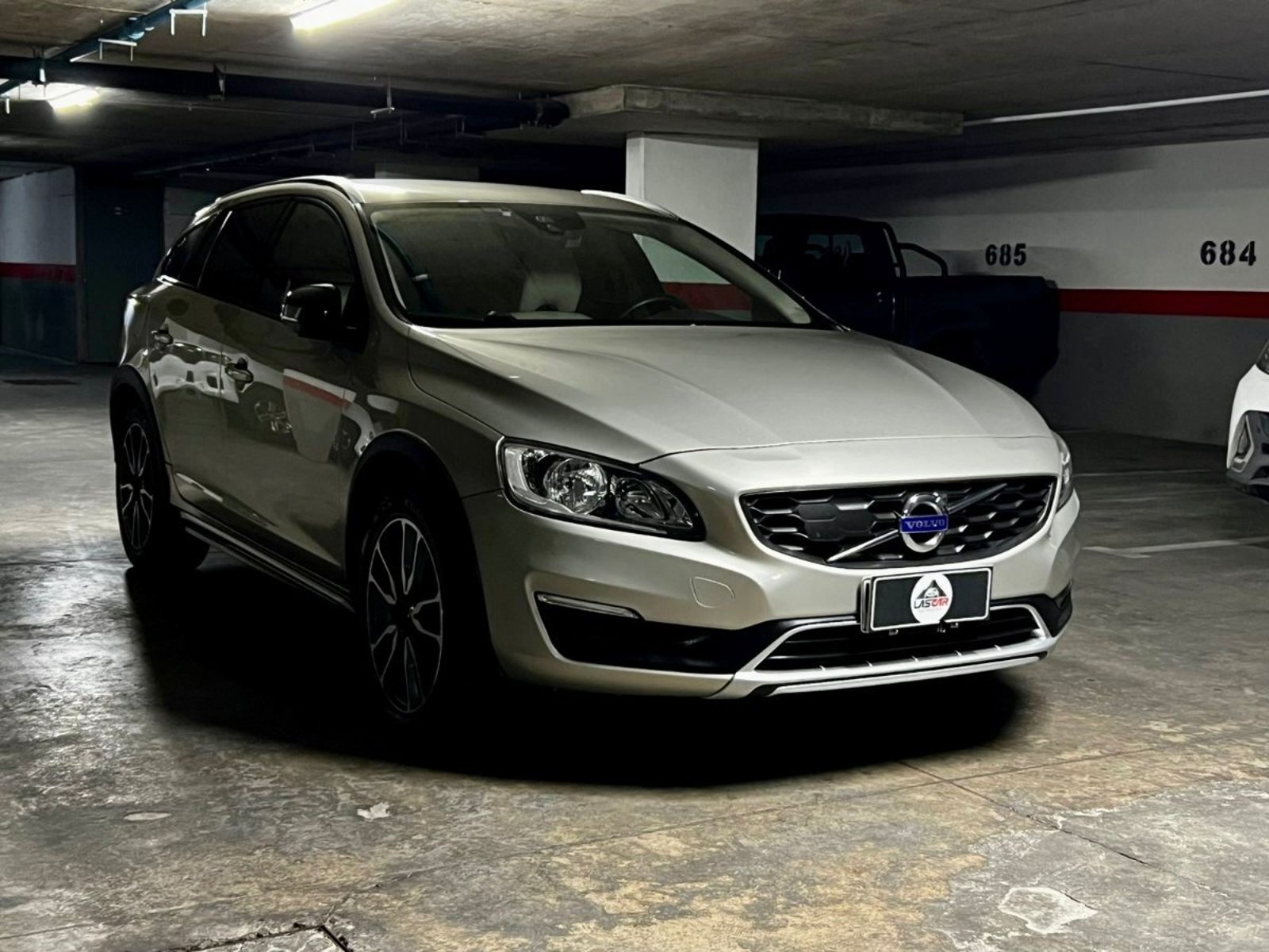 Volvo V60 CROSS COUNTRY D4 AWD ÚNICO DUEÑO 2019 - Imagen 3 de 10