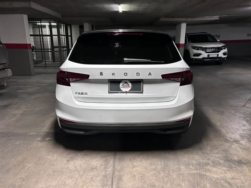 Skoda FABIA TSI 110HP 1.0 CC AUT 2024 - Imagen 5 de 10
