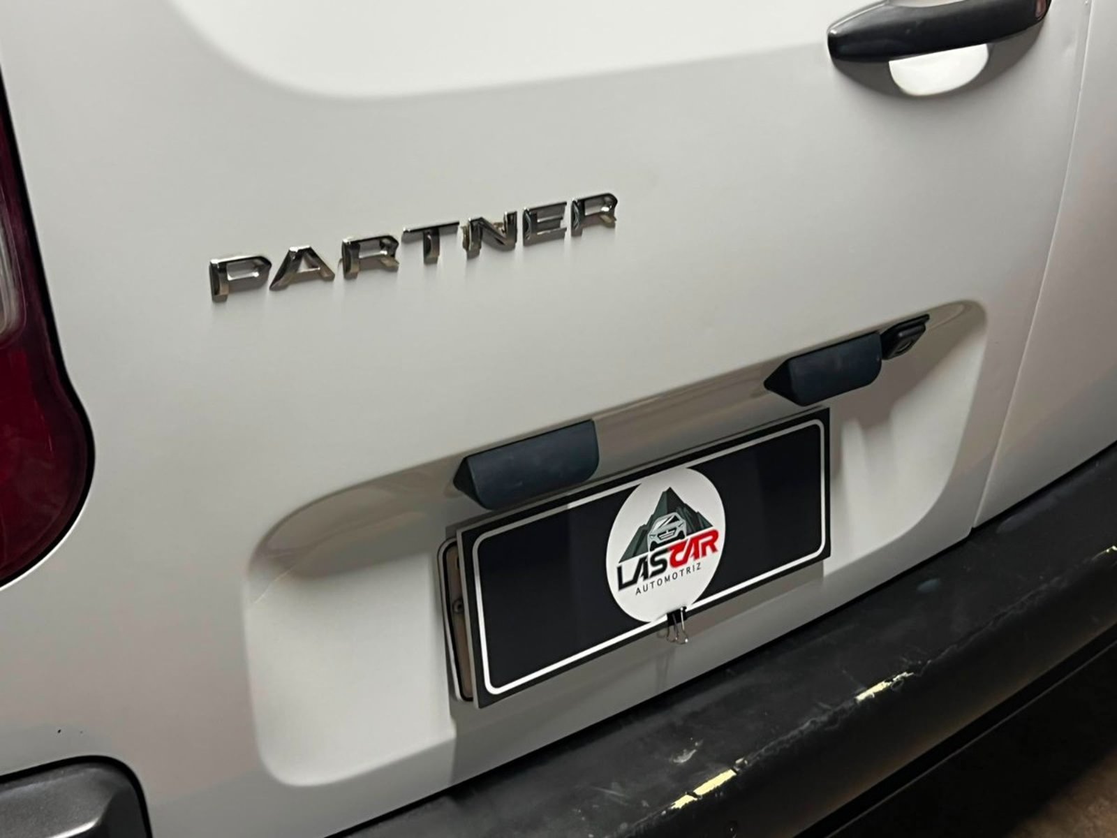 Peugeot PARTNER L2 1.6 DIESEL MT 2021 - Imagen 7 de 10