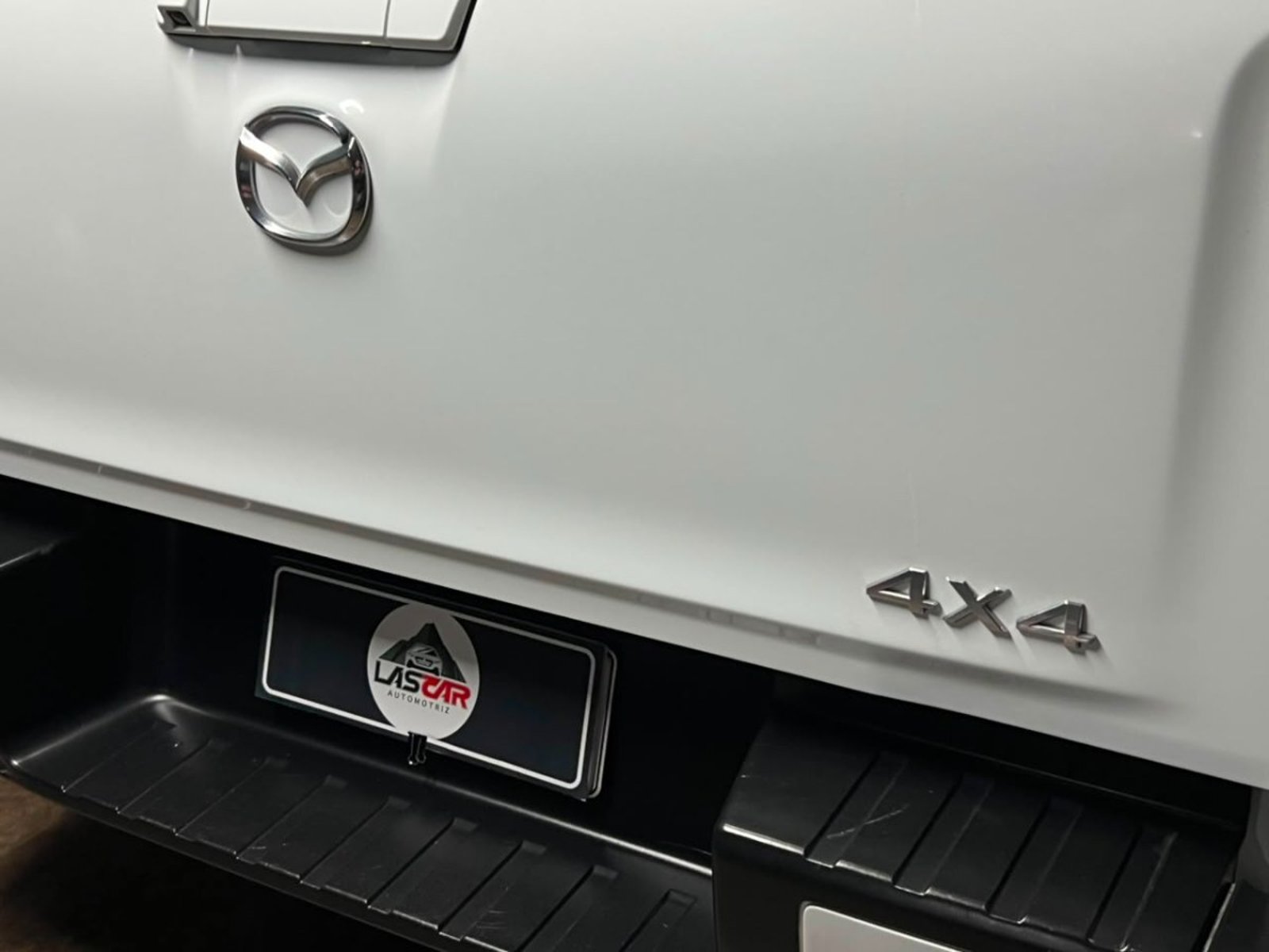 Mazda BT-50 CORE 3.0 AT 4x4 2024 - Imagen 8 de 10