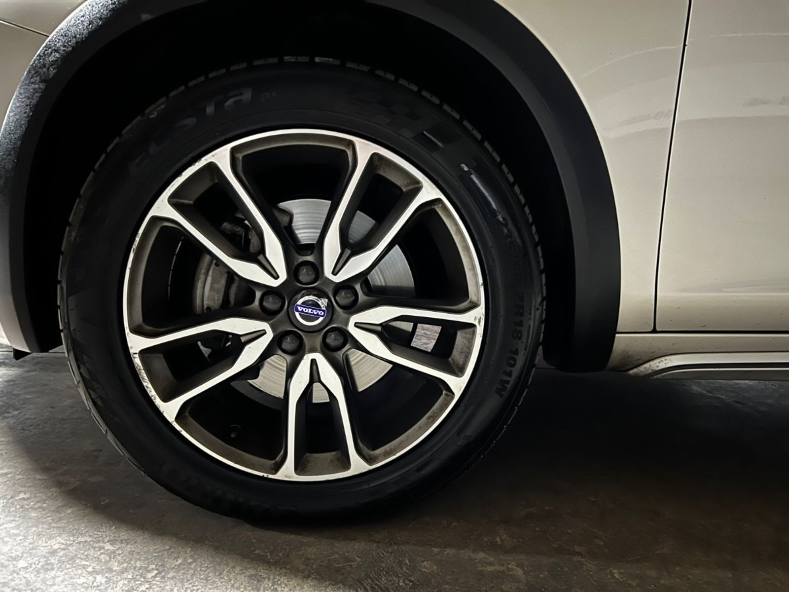 Volvo V60 CROSS COUNTRY D4 AWD ÚNICO DUEÑO 2019 - Imagen 9 de 10