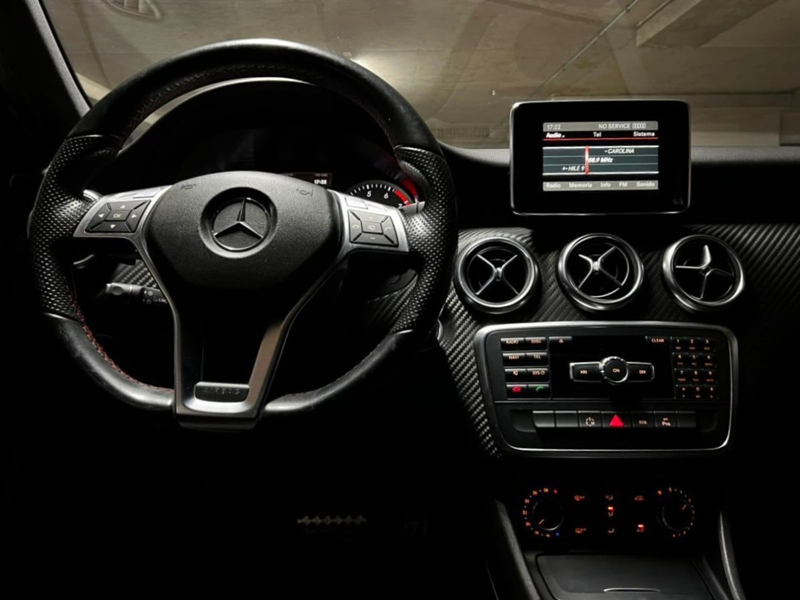 MERCEDES-BENZ A200 LOOK AMG 1.6 2015 - Imagen 10 de 10