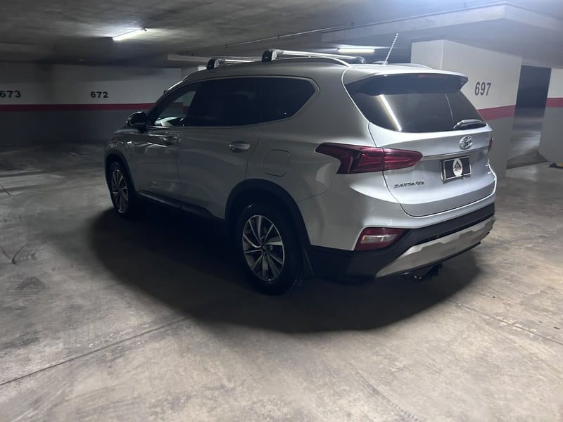 Hyundai SANTA FE GLS 4WD TM 2.2 AT 2019 - Imagen 6 de 10