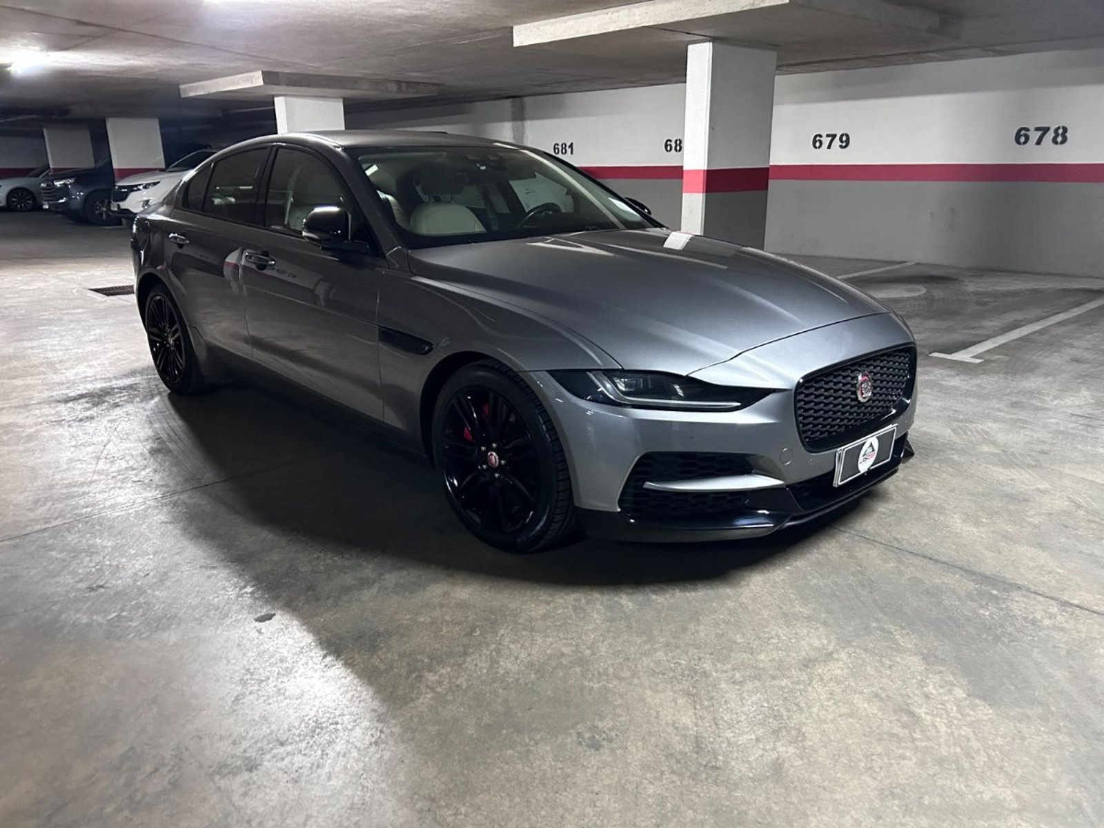 Jaguar XE P25 S 2020 - Foto 3 de 10
