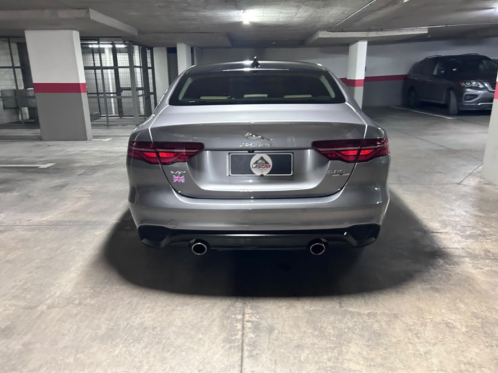 Jaguar XE P25 S 2020 - Foto 5 de 10