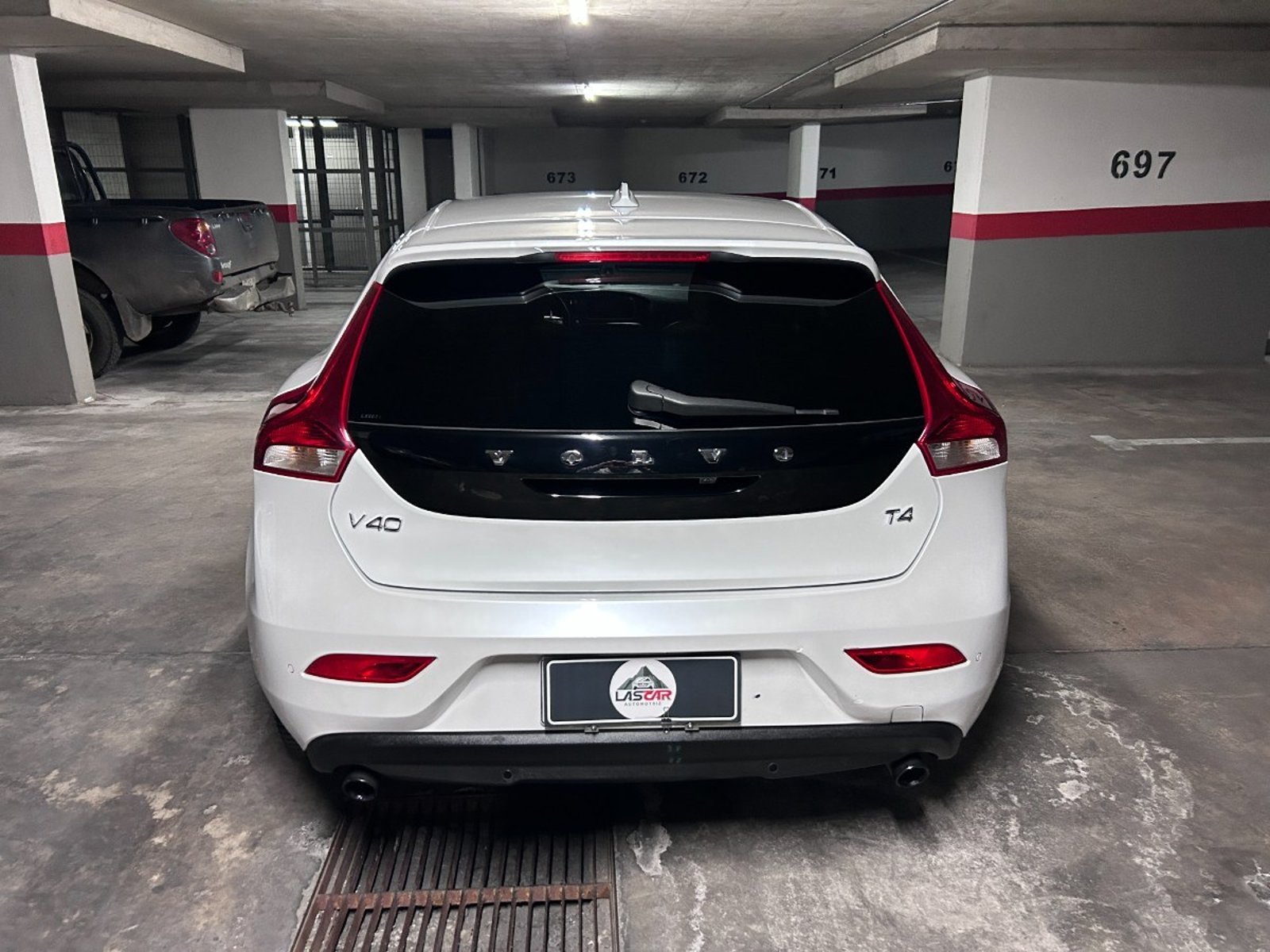 Volvo V40 T4 MOMENTUM 2020 - Foto 5 de 10