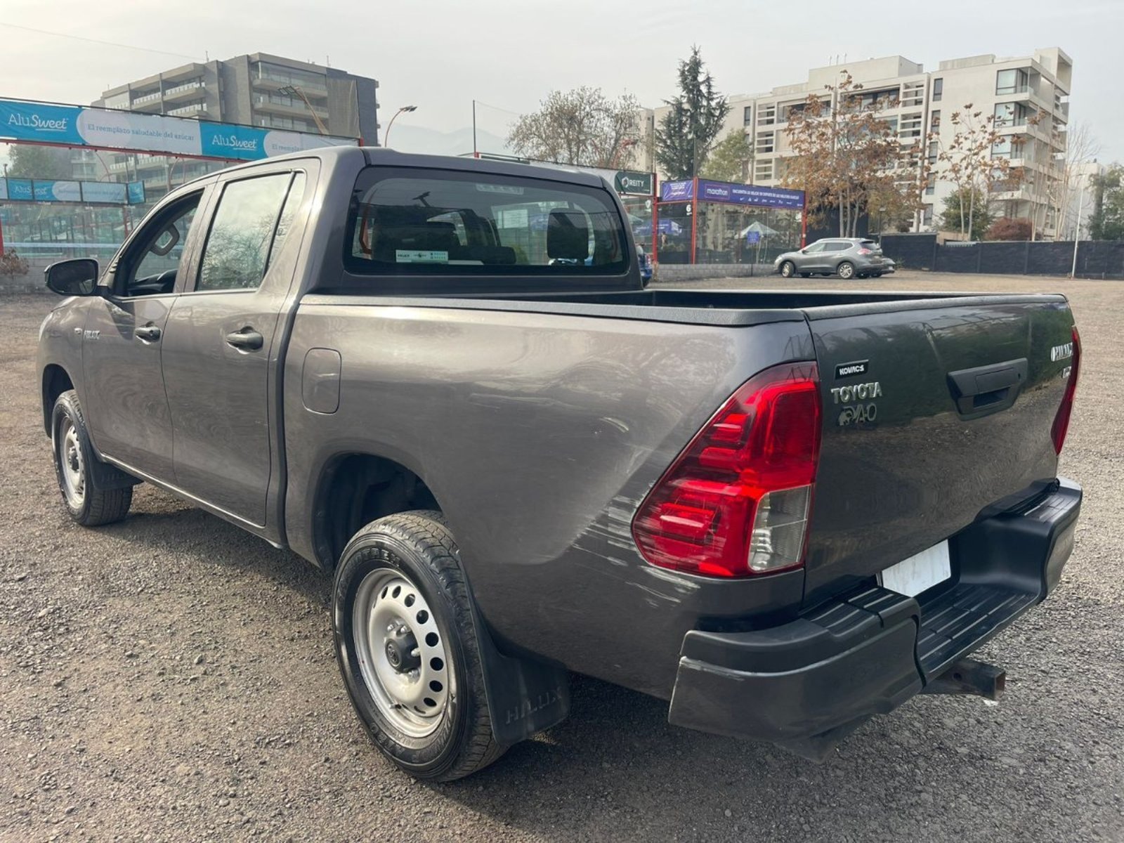 Toyota HILUX Hilux 2.7 DX DOB. CAB. 4X2 MT 4P 2018 - Imagen 5 de 10