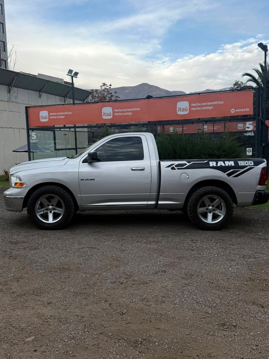 Dodge RAM 1500 cabina simple 2010 - Imagen 4 de 10