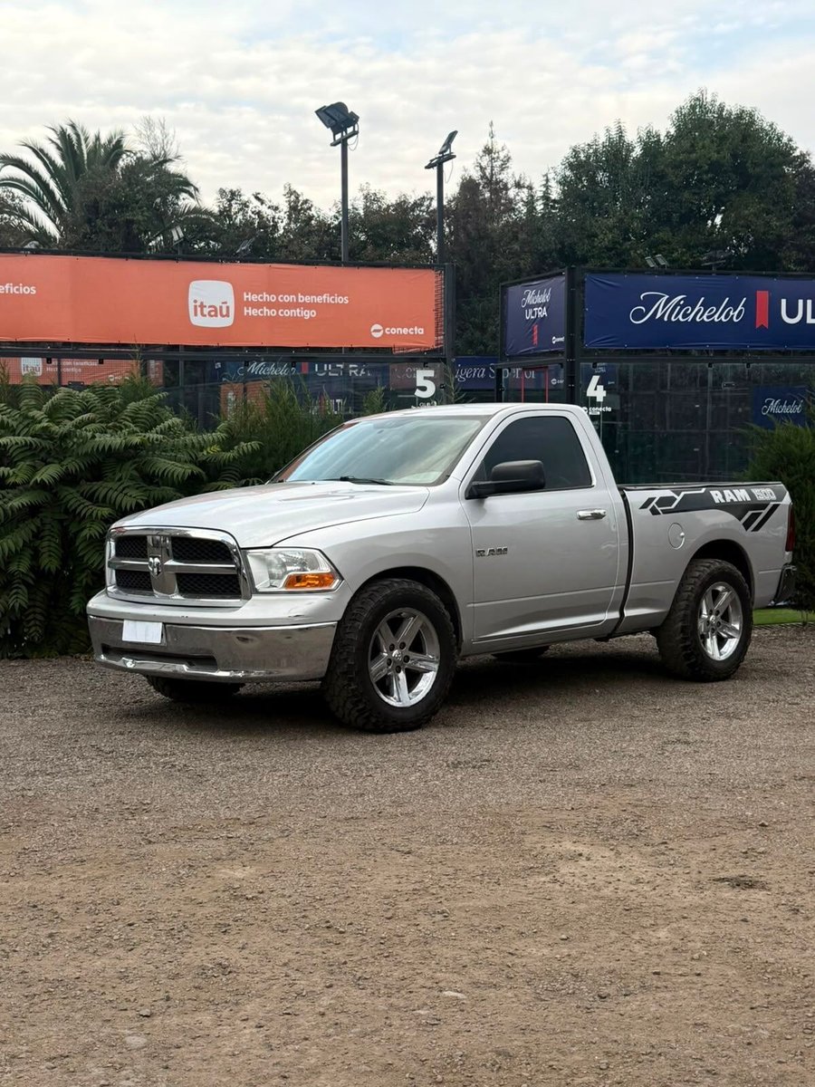 Dodge RAM 1500 cabina simple 2010 - Imagen 3 de 10