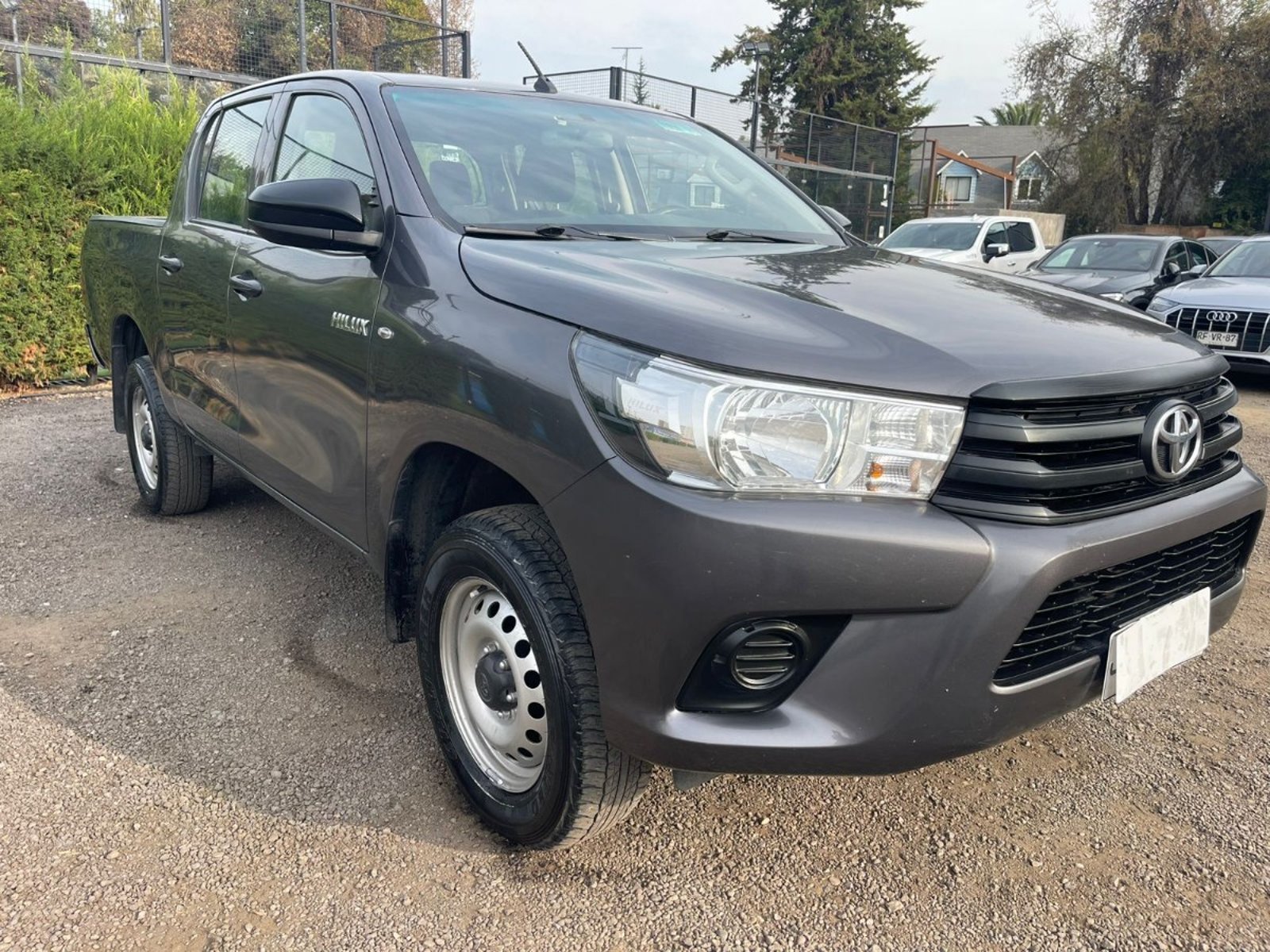 Toyota HILUX Hilux 2.7 DX DOB. CAB. 4X2 MT 4P 2018 - Foto 2 de 10