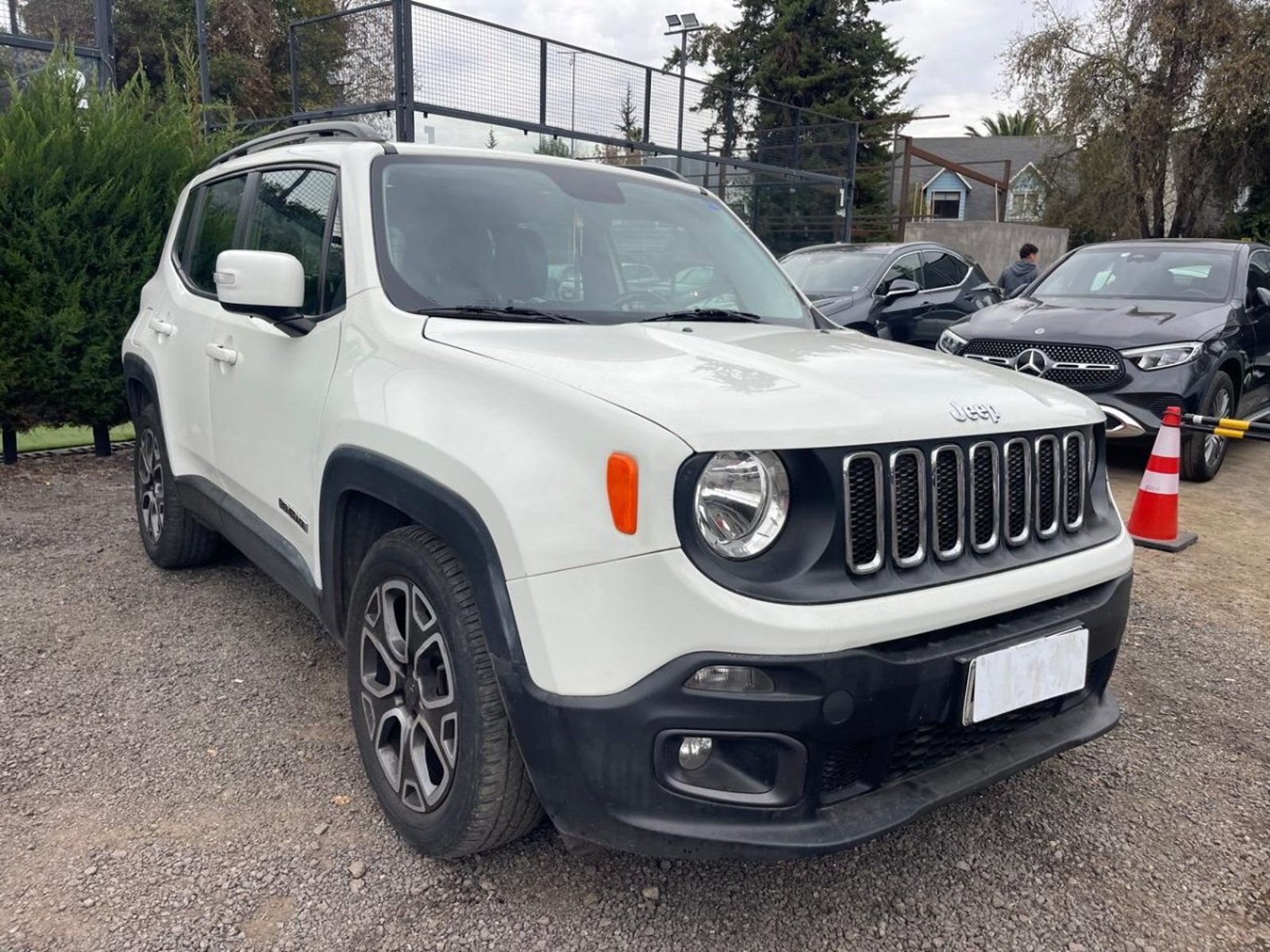 Jeep RENEGADE 1.8 SPORT LXS 4X2 AT 5P 2018 - Foto 2 de 10