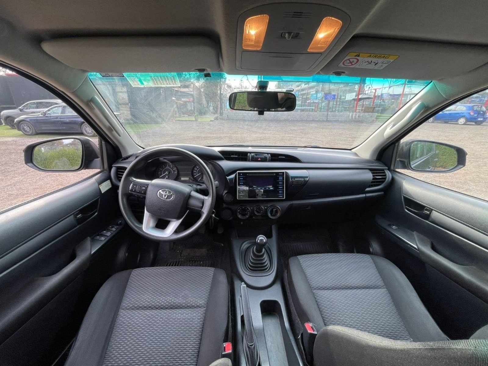 Toyota HILUX Hilux 2.7 DX DOB. CAB. 4X2 MT 4P 2018 - Imagen 10 de 10