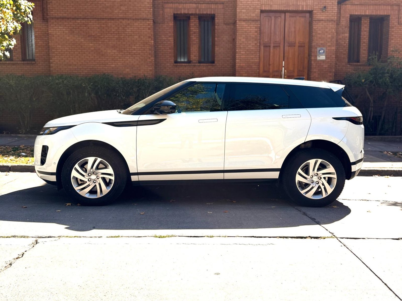 Land Rover Range Rover Evoque 2024 - Foto 3 de 20