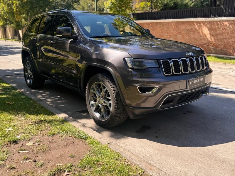 Jeep Grand Cherokee Ltd 3.6 Aut 2022 - Imagen 9 de 20