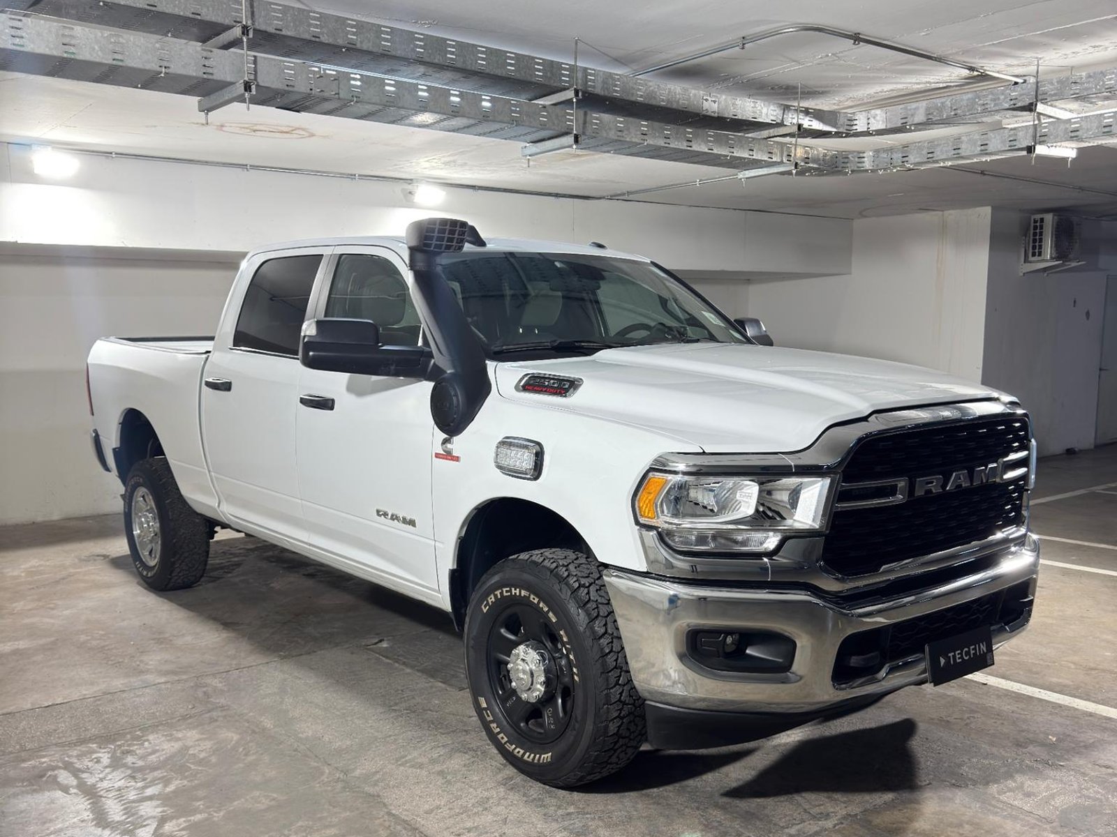 RAM 2500 Big Horn 4x4 6.7 Aut 2023 - Foto 3 de 20