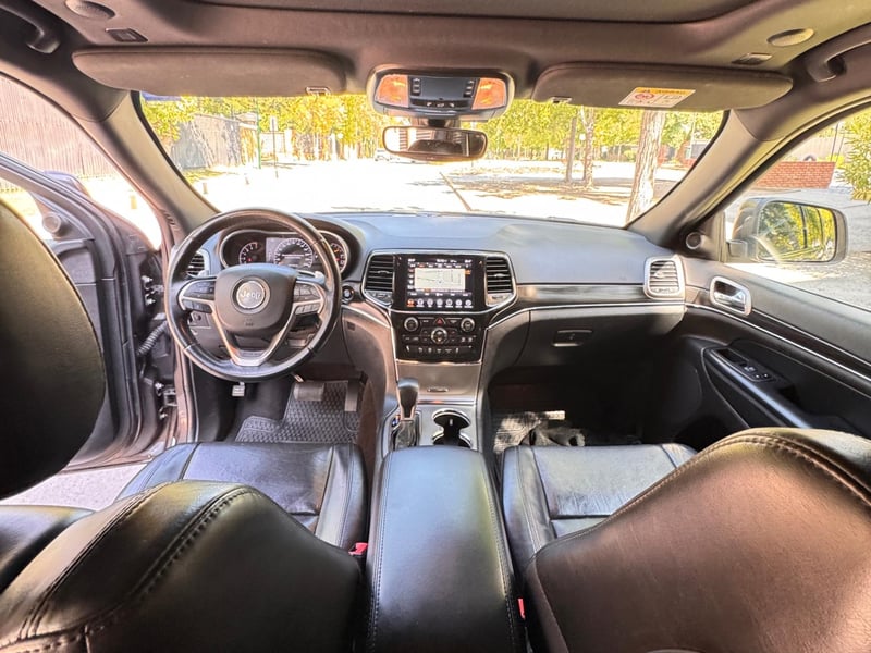Jeep Grand Cherokee Ltd 3.6 Aut 2022 - Imagen 19 de 20