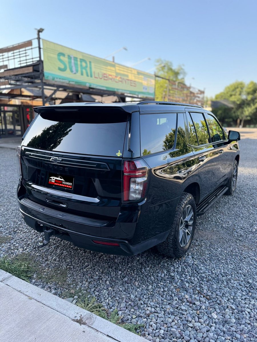 Chevrolet Tahoe Z7 2023 - Imagen 4 de 14