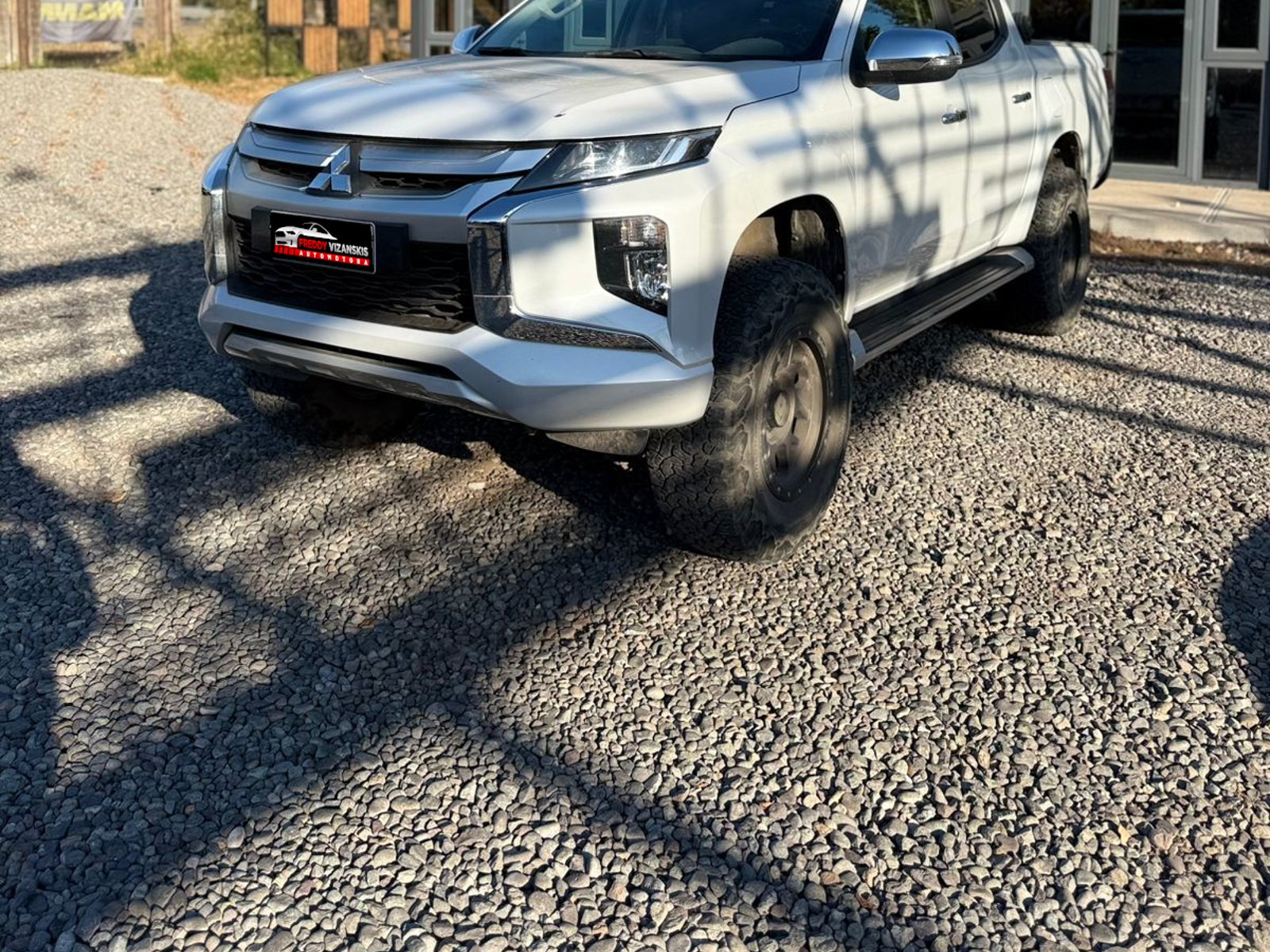 Mitsubishi L200 Dakar Cd 4x4 2021 - Foto 3 de 11