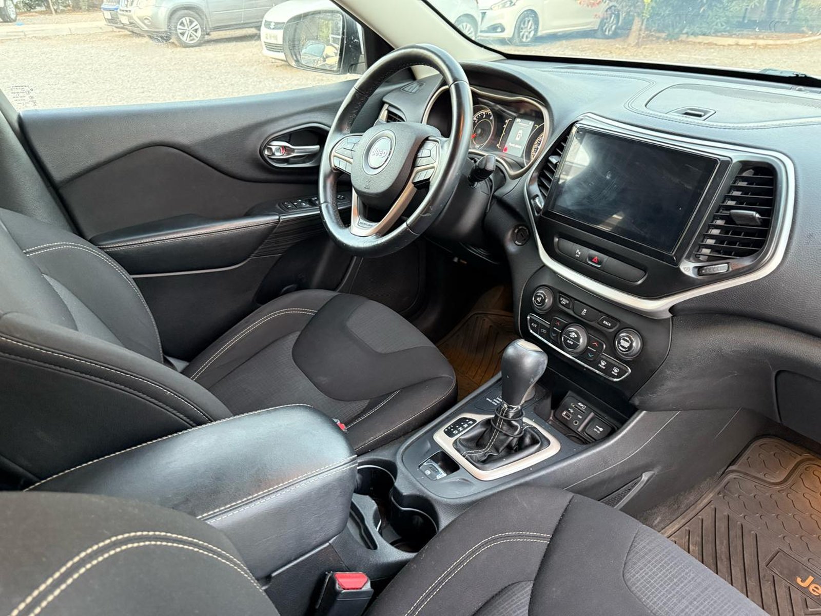 Jeep Cherokee Longitude 2016 - Foto 4 de 10