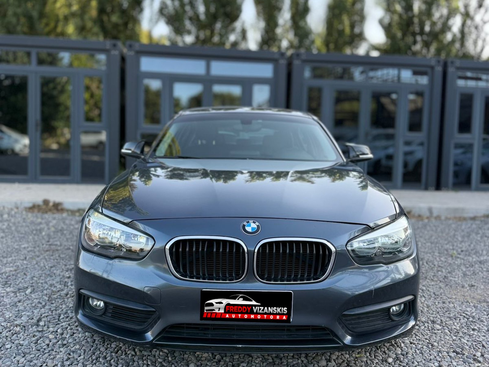 BMW 118i Lc 2018 - Foto 2 de 13
