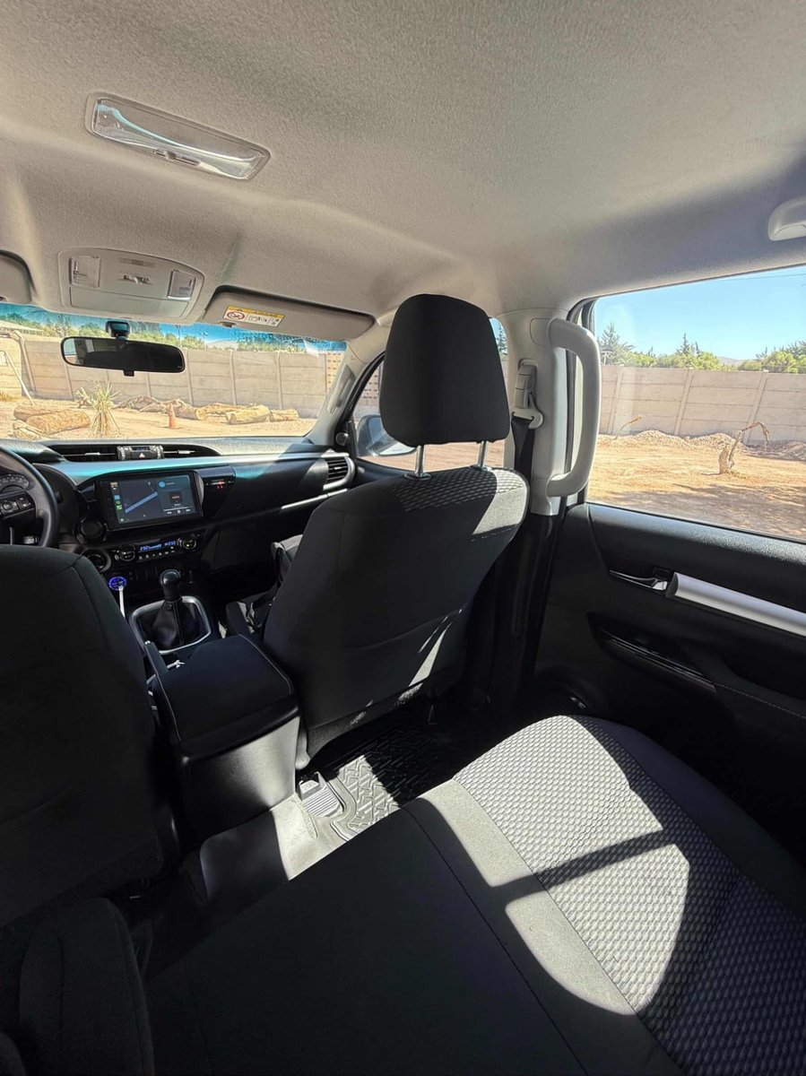 Toyota Hilux Sr 2024 - Imagen 8 de 11