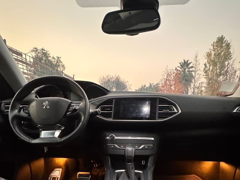 Peugeot 308 2022 - Imagen 7 de 9