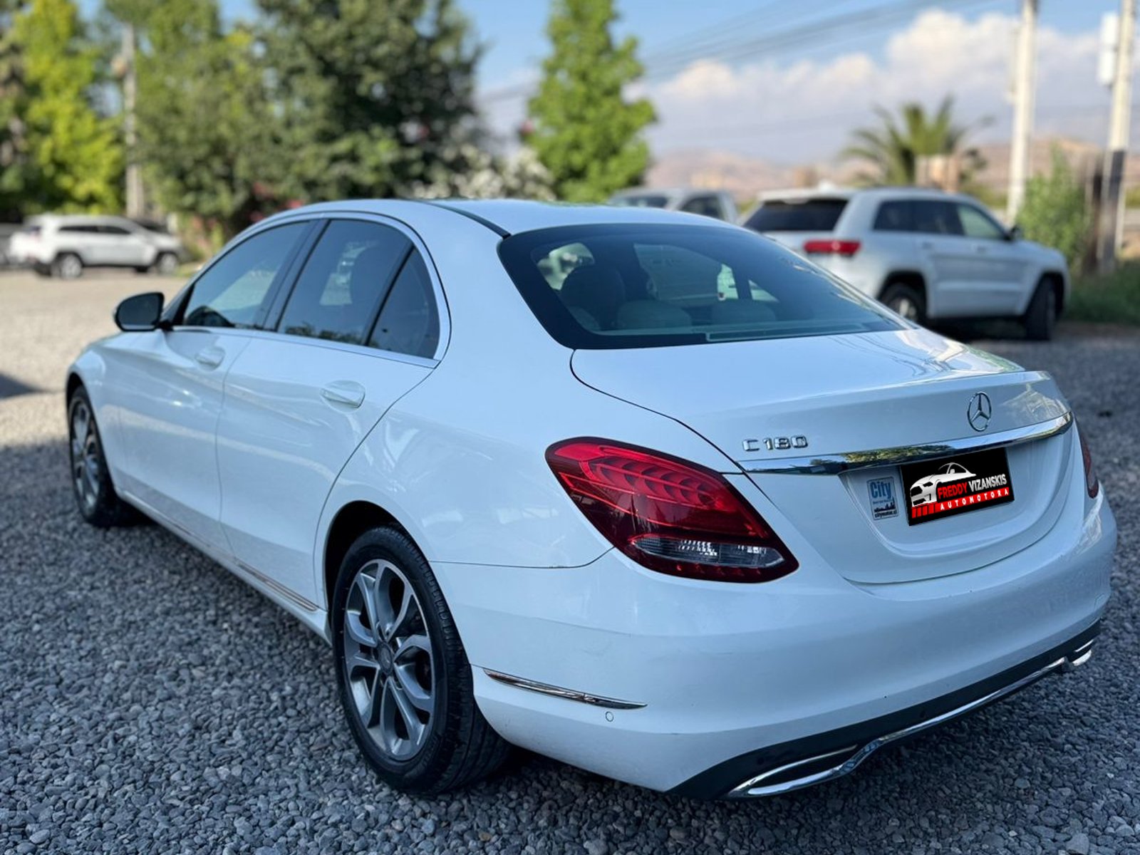 Mercedes-Benz C180 2015 - Foto 4 de 14