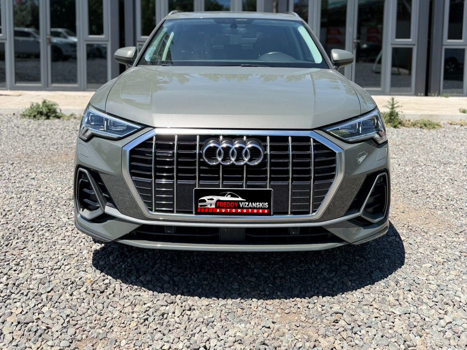 Audi Q3 40 Tfsi Sline 2021 - Foto 2 de 13