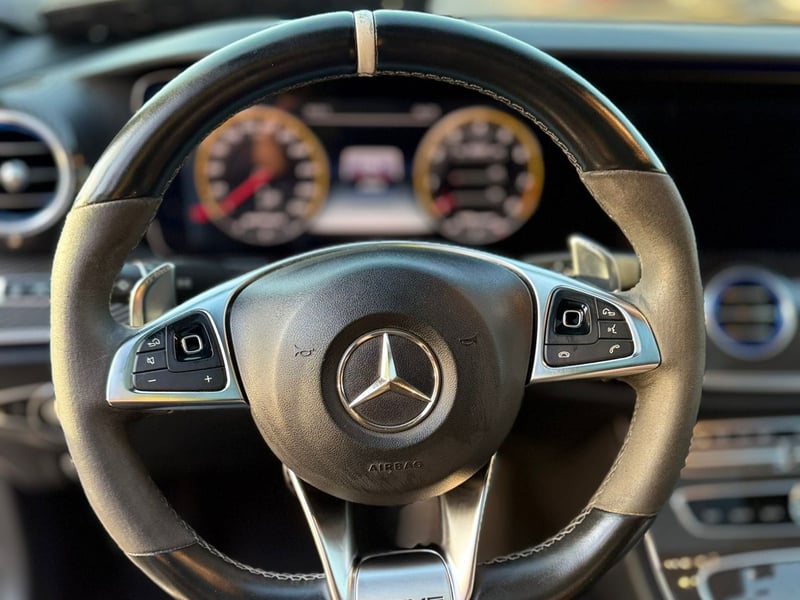 Mercedes-Benz E63s 2019 - Imagen 6 de 10