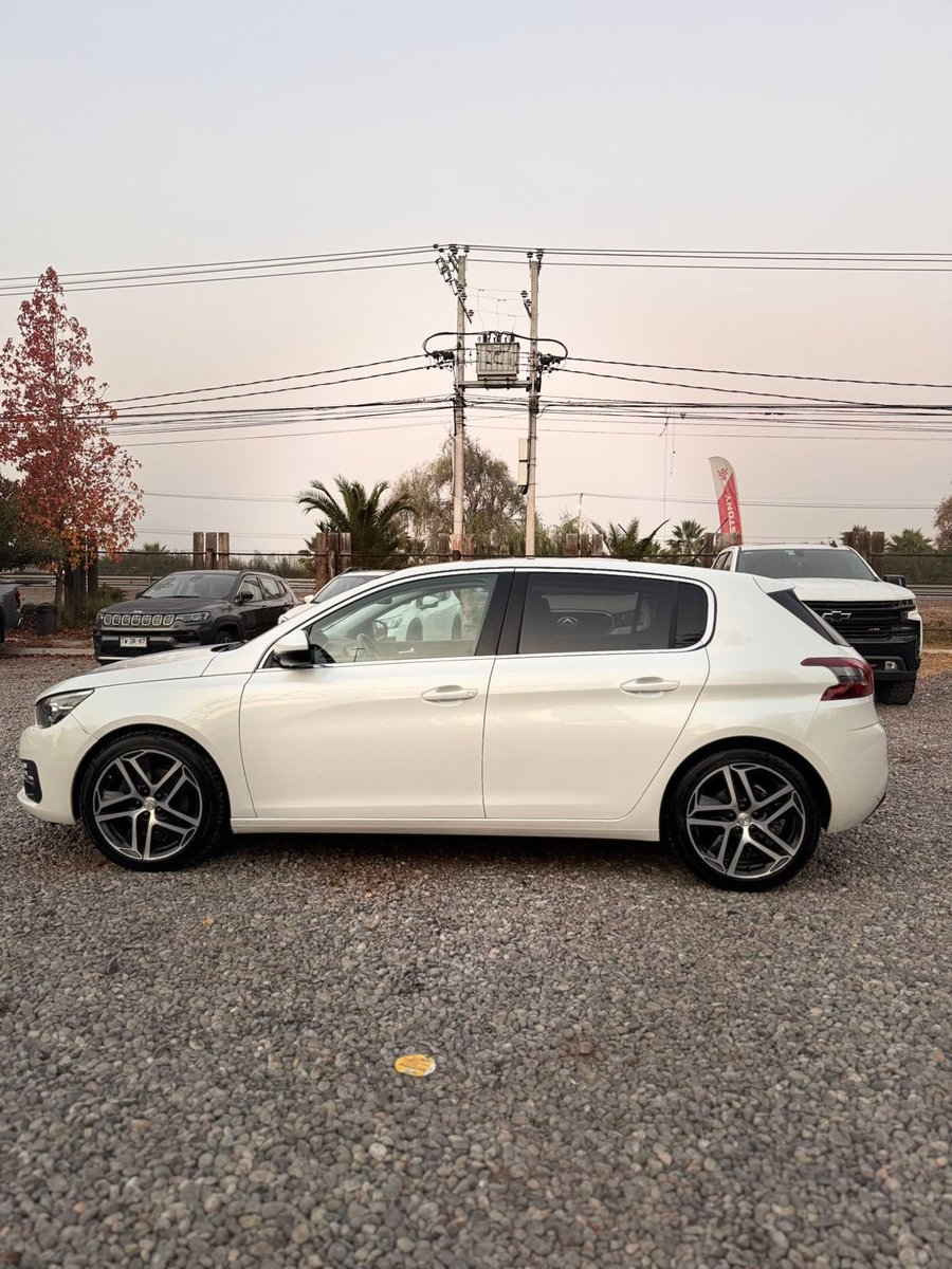 Peugeot 308 2022 - Imagen 6 de 9