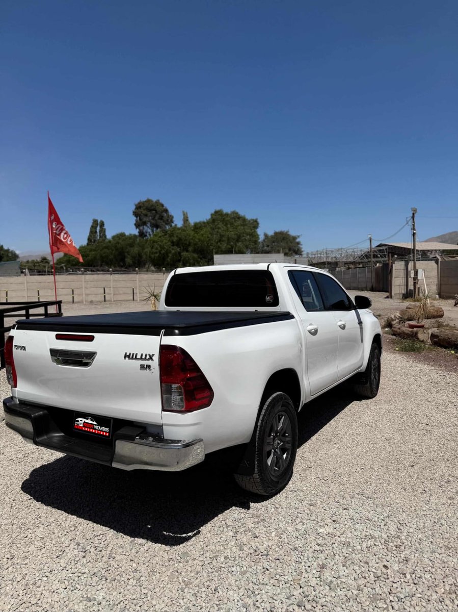 Toyota Hilux Sr 2024 - Imagen 3 de 11