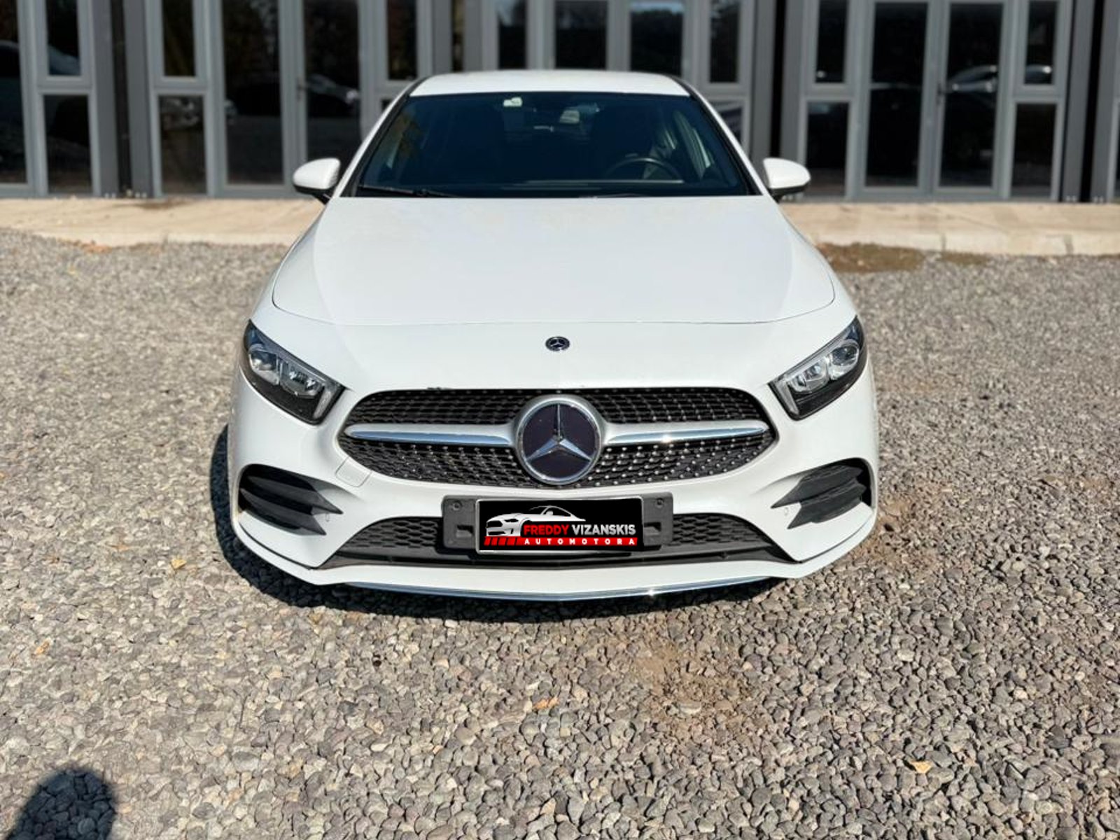 Mercedes-Benz A200d 2020 - Foto 2 de 11