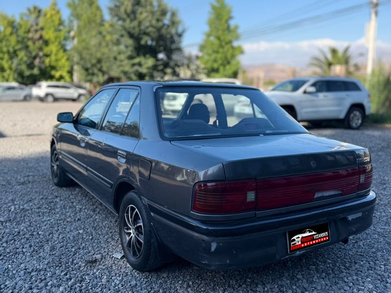 Mazda 323 Glx 1995 - Imagen 4 de 12