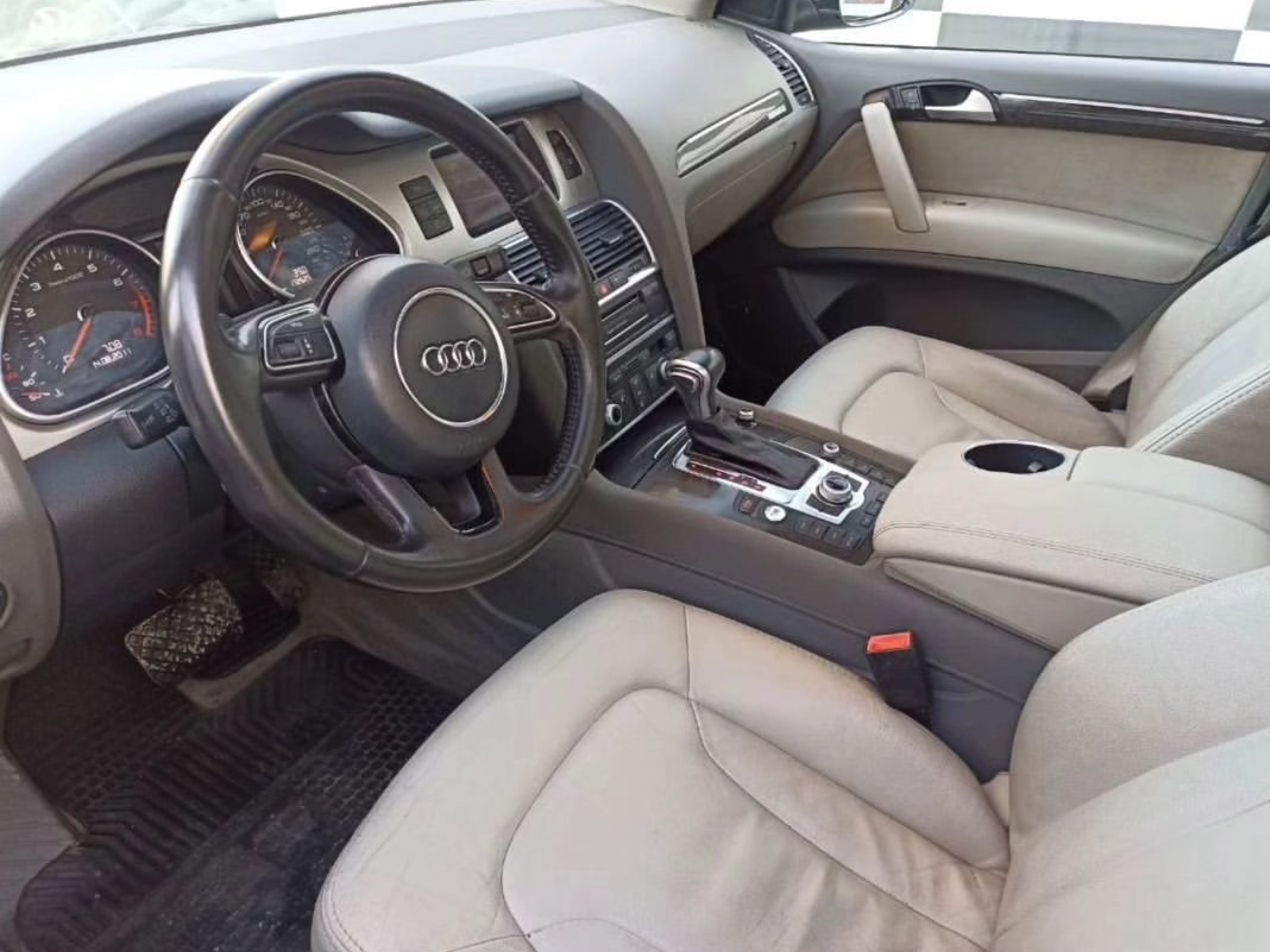 Audi Q7 2012 - Foto 4 de 9