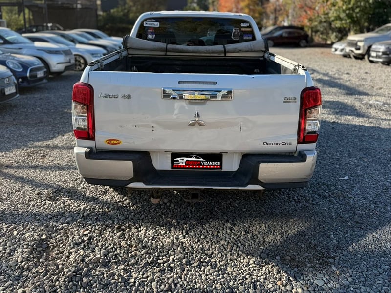 Mitsubishi L200 Dakar Cd 4x4 2021 - Imagen 5 de 11