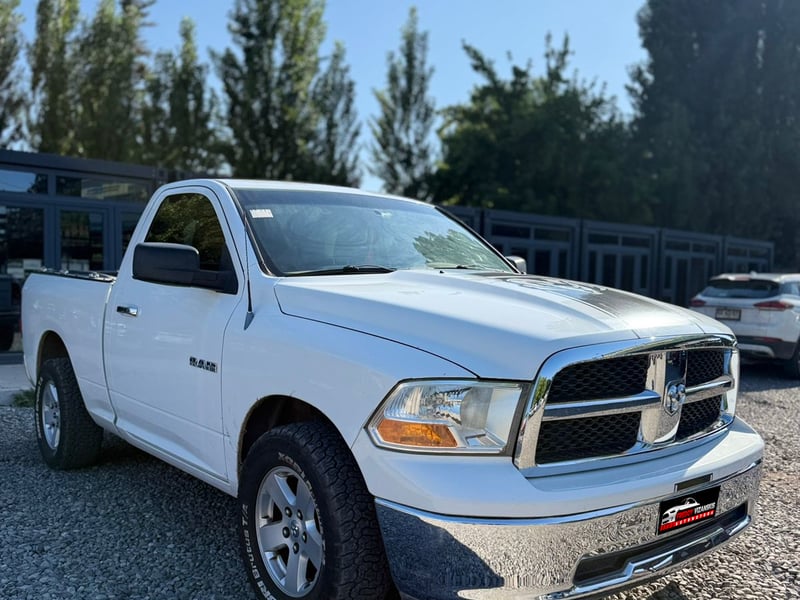RAM 1500 2010 - Imagen 3 de 12