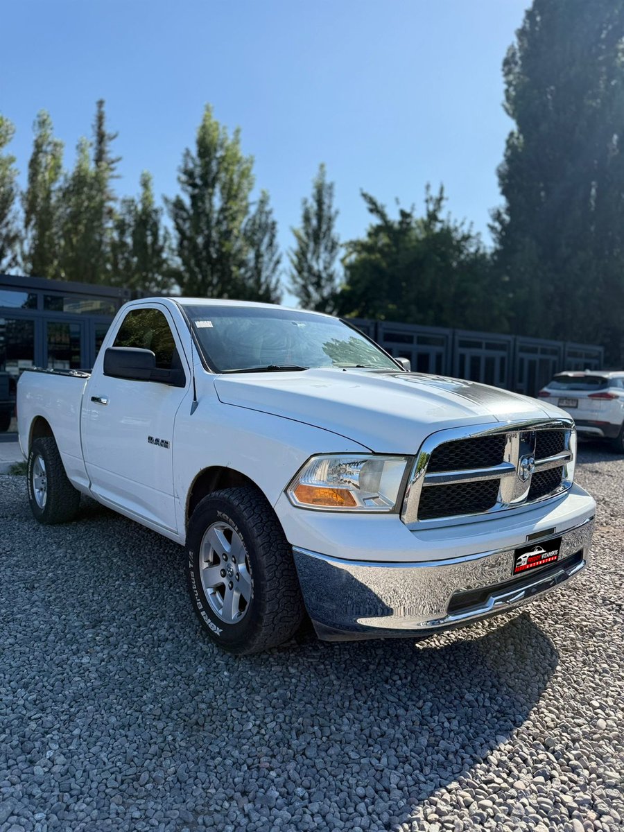 RAM 1500 2010 - Imagen 3 de 12