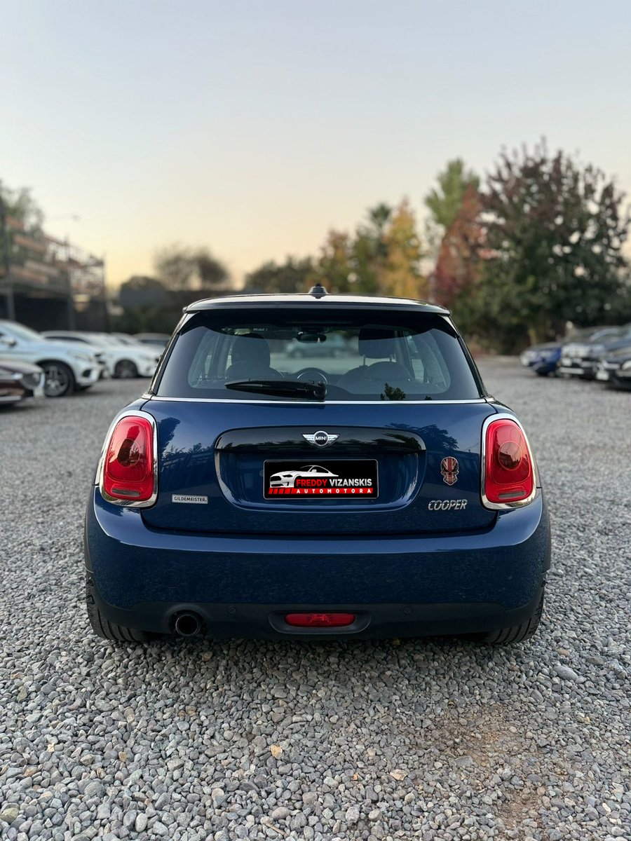 Mini COOPER F56 2016 - Imagen 9 de 10