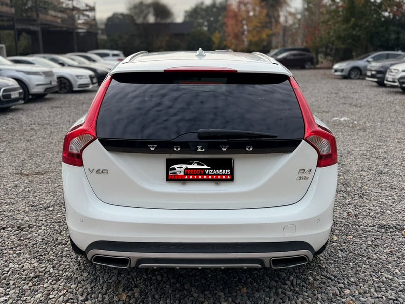 Volvo V60 Cc D4 2018 - Imagen 5 de 10