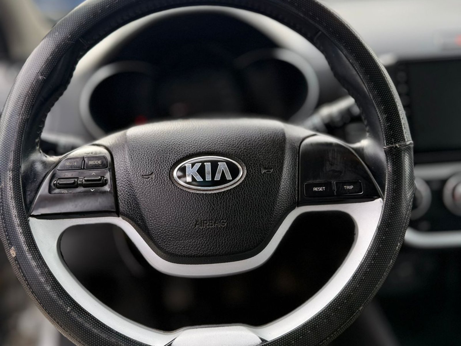 Kia Morning Ex 2016 - Foto 5 de 10
