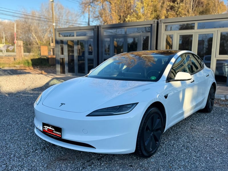 Tesla Model 3 2026