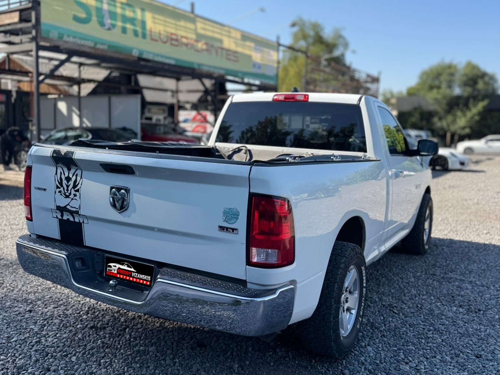 RAM 1500 2010 - Foto 4 de 12