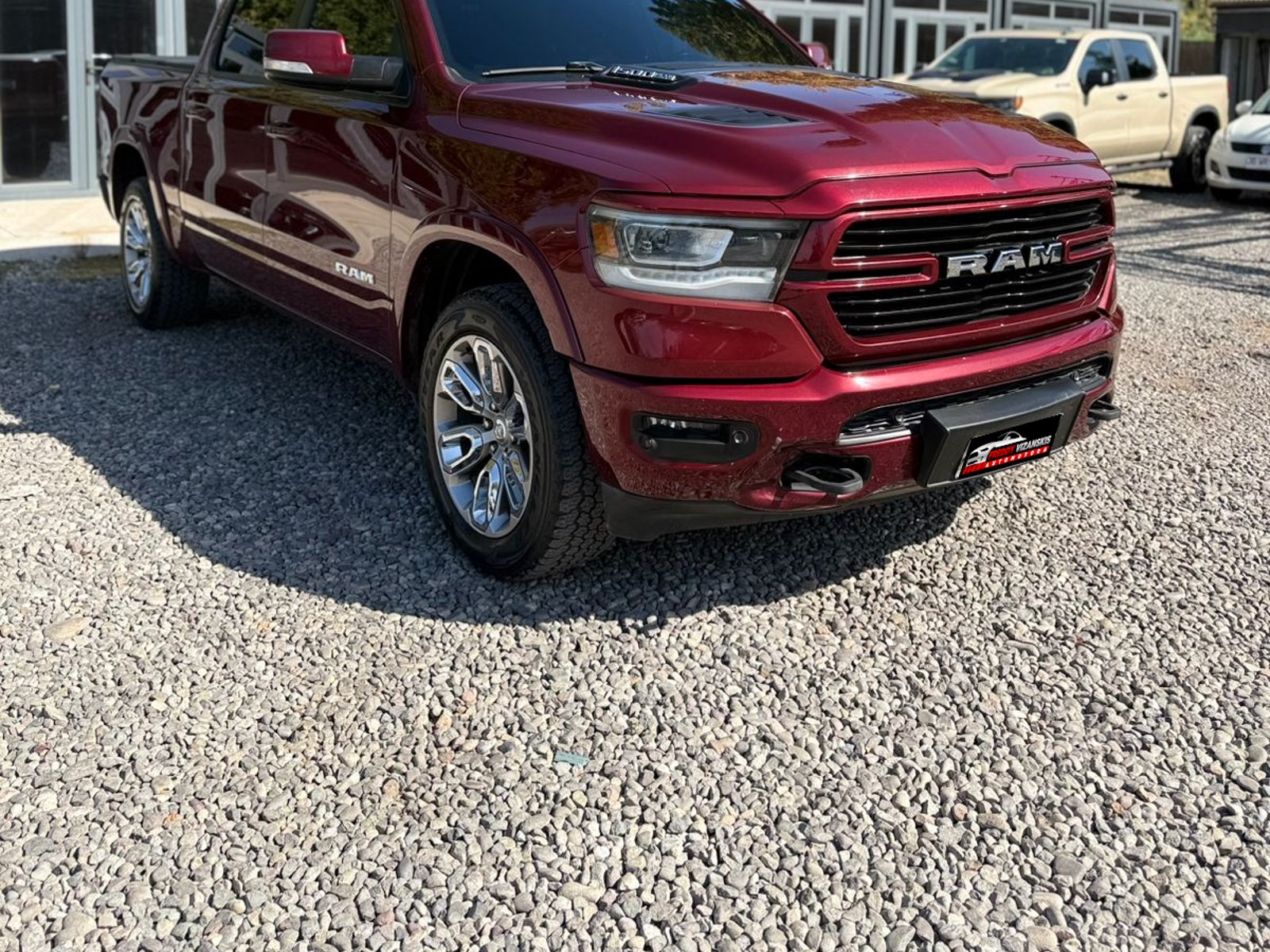 RAM 1500 2021 - Foto 3 de 10