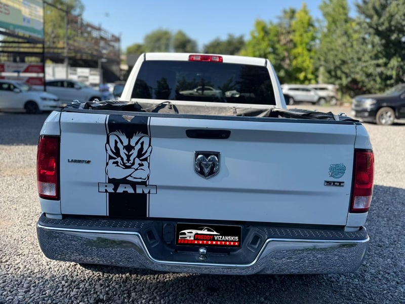 RAM 1500 2010 - Imagen 5 de 12