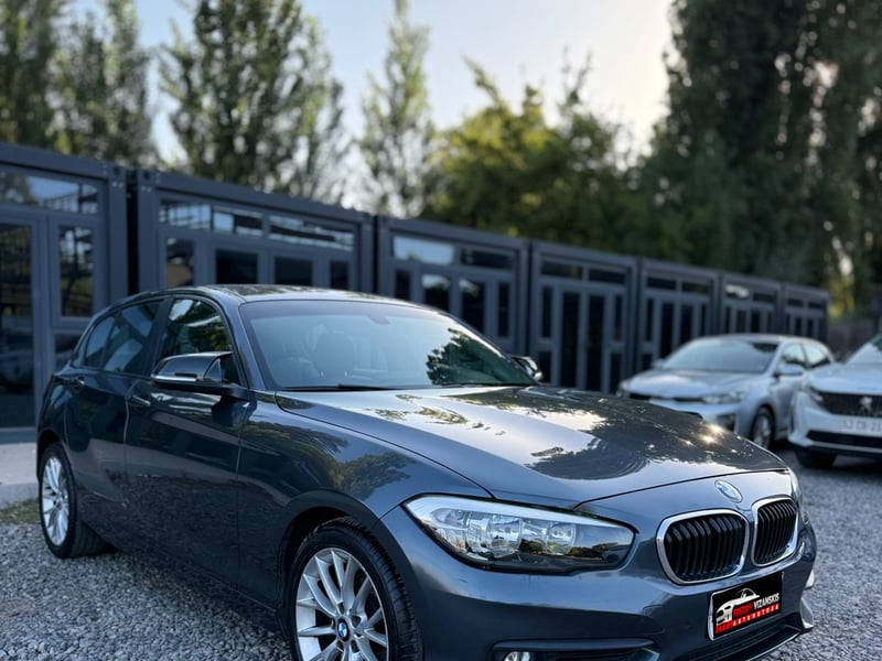 BMW 118i Lc 2018 - Imagen 3 de 13