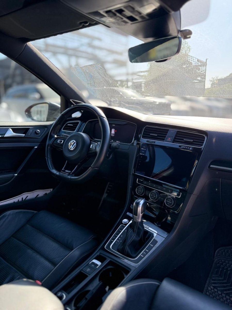 Volkswagen Golf R 2018 - Imagen 10 de 12
