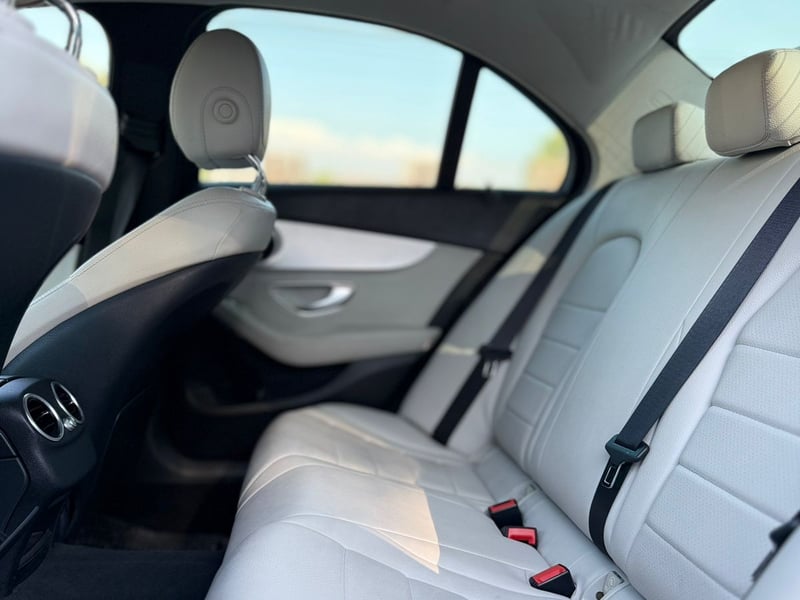 Mercedes-Benz C180 2015 - Imagen 10 de 14